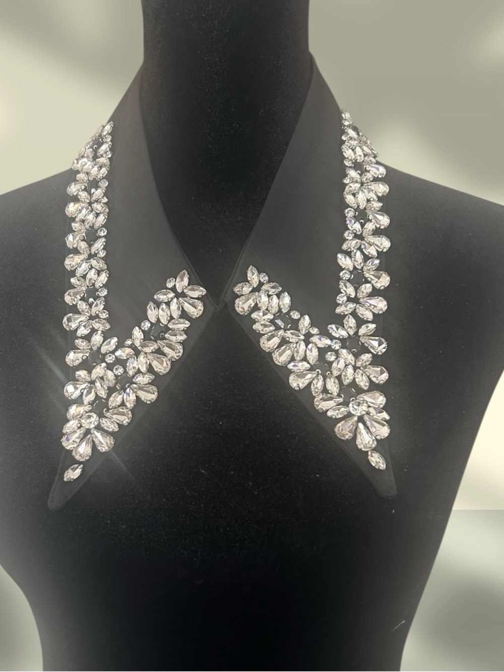 Black Crystal Embellished Detachable Collar Necklace